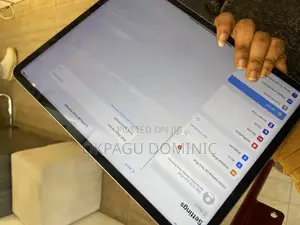 Apple iPad Pro 12.9 (2022) 256 GB Gray