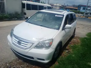 Honda Odyssey 2010 White