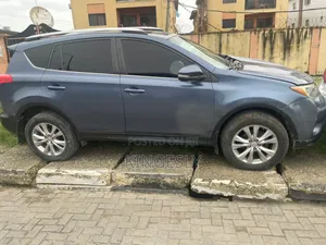 Toyota RAV4 Limited 4dr SUV (2.5L 4cyl 6A) 2014 Blue