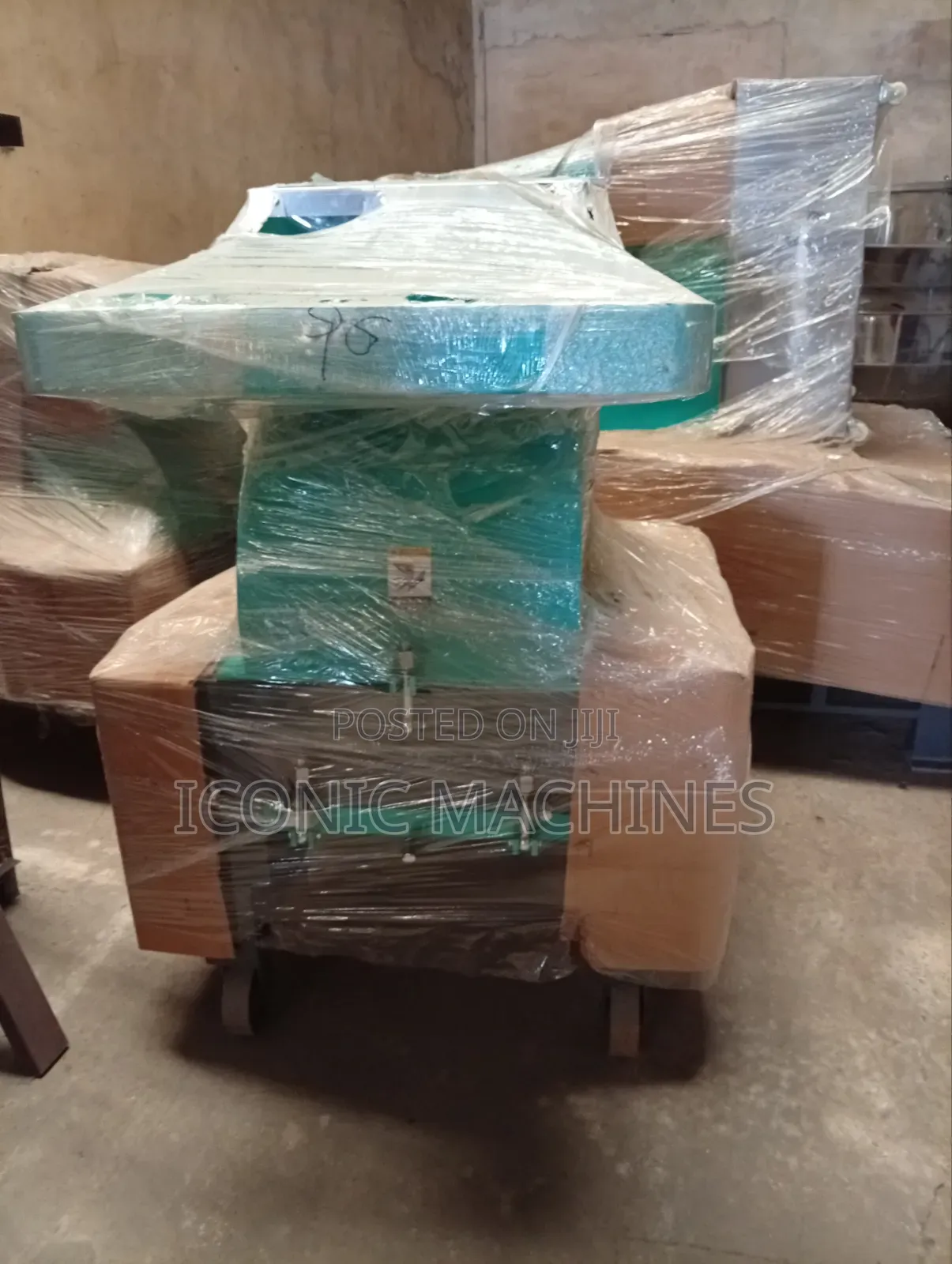 Plastic Grinding Machine