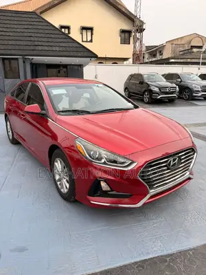 Hyundai Sonata SE 2019 Red