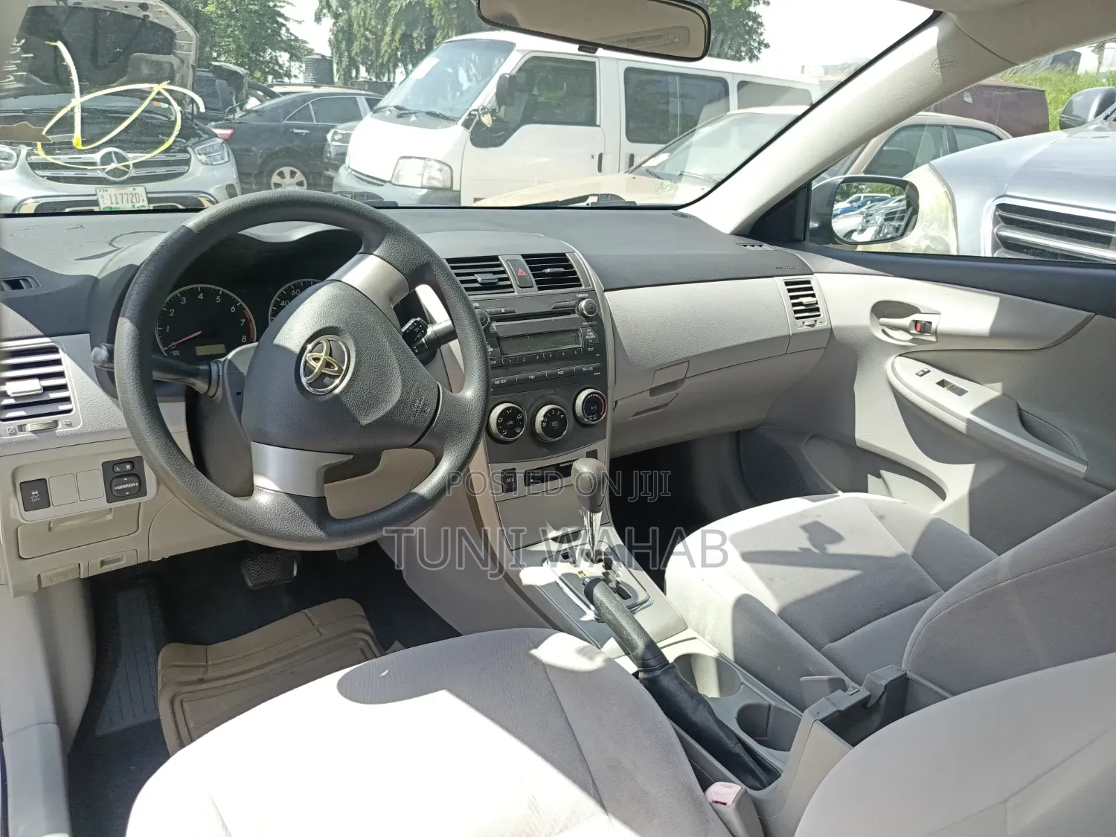 Toyota Corolla 2011 Silver