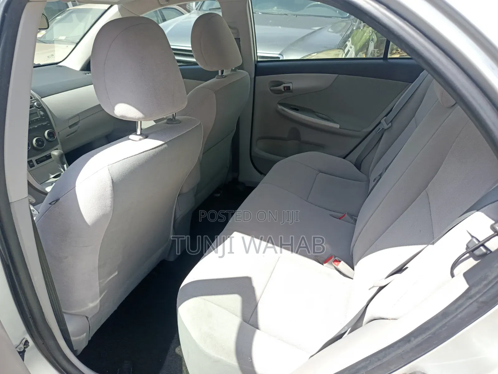 Toyota Corolla 2011 Silver