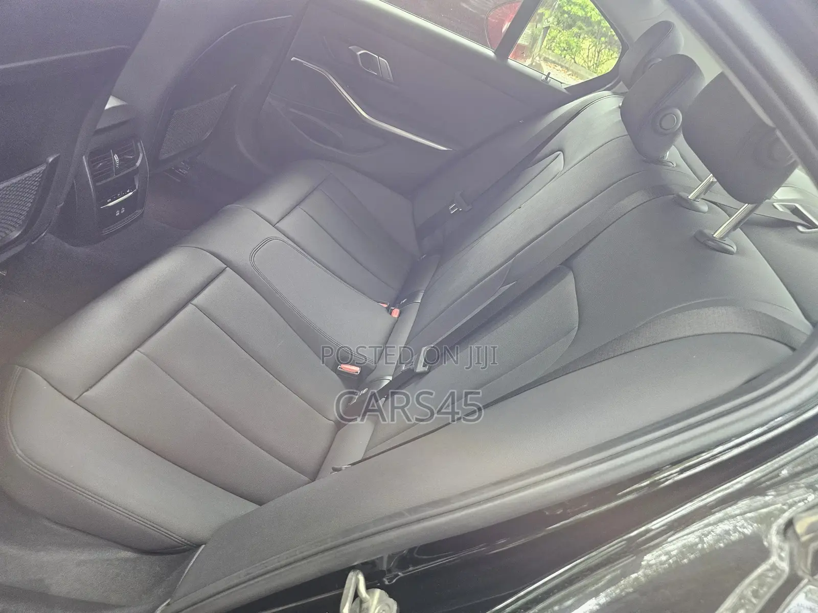 BMW 320i 2021 Black