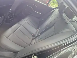 BMW 320i 2021 Black