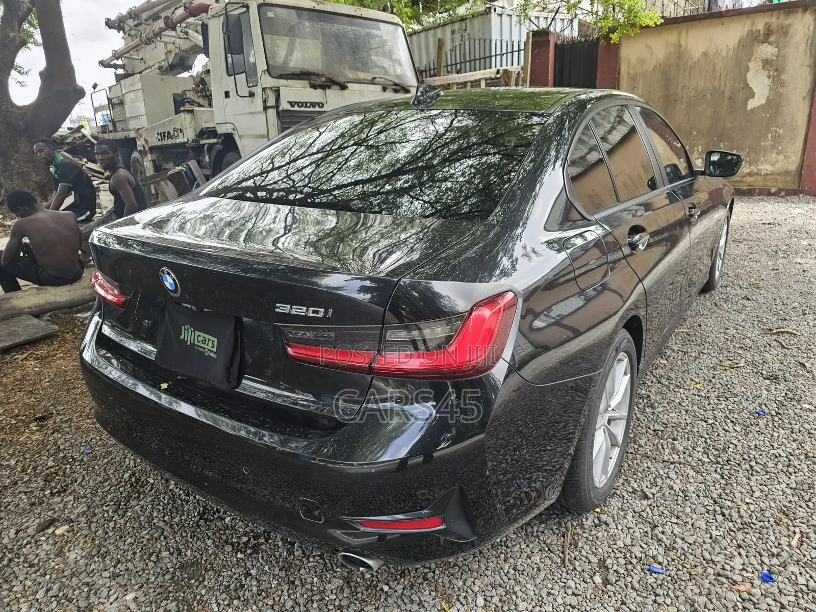 BMW 320i 2021 Black