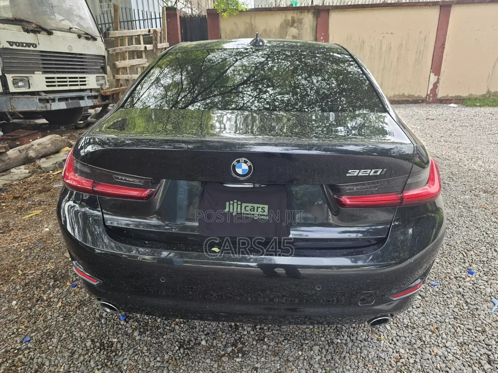 BMW 320i 2021 Black