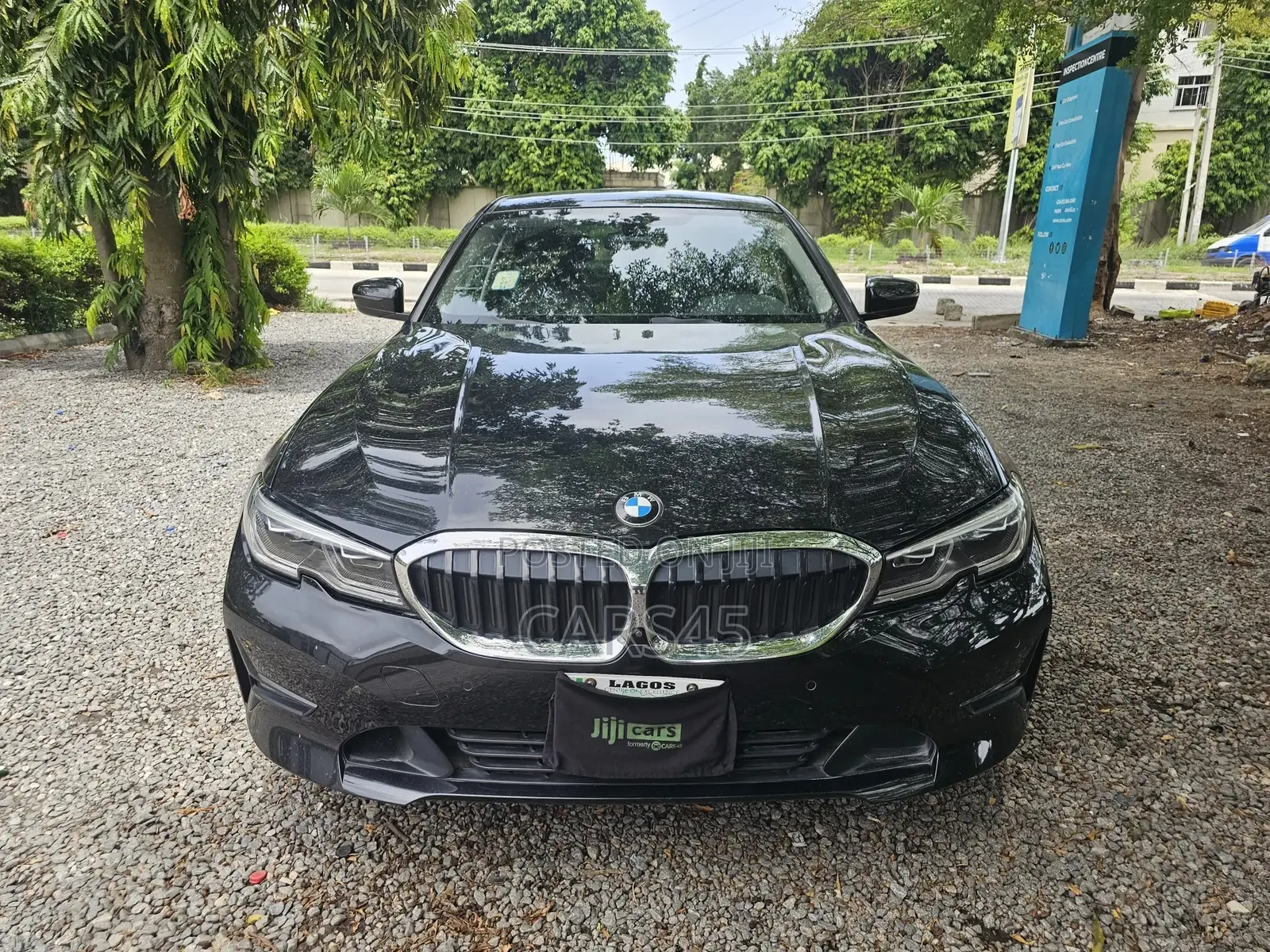 BMW 320i 2021 Black