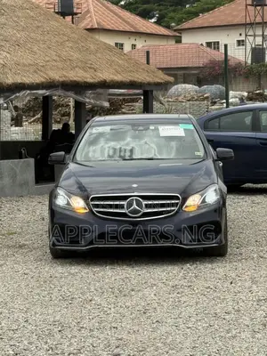 Mercedes-Benz E350 Base 4Matic Sedan AWD (3.5L 6cyl 7A) 2015 Blue