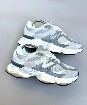 Ice Drift Chunky Trainers / Buy One Get a Free Sock