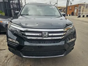 Honda Pilot Touring 4dr SUV (3.5L 6cyl 9A) 2016 Black