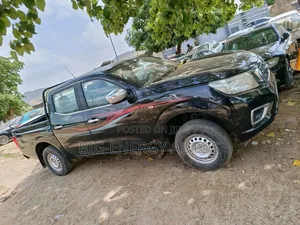 Nissan Navara 2.5 dCi 2012 Black