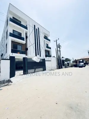 2bdrm Apartment in Lekki Expressway for sale