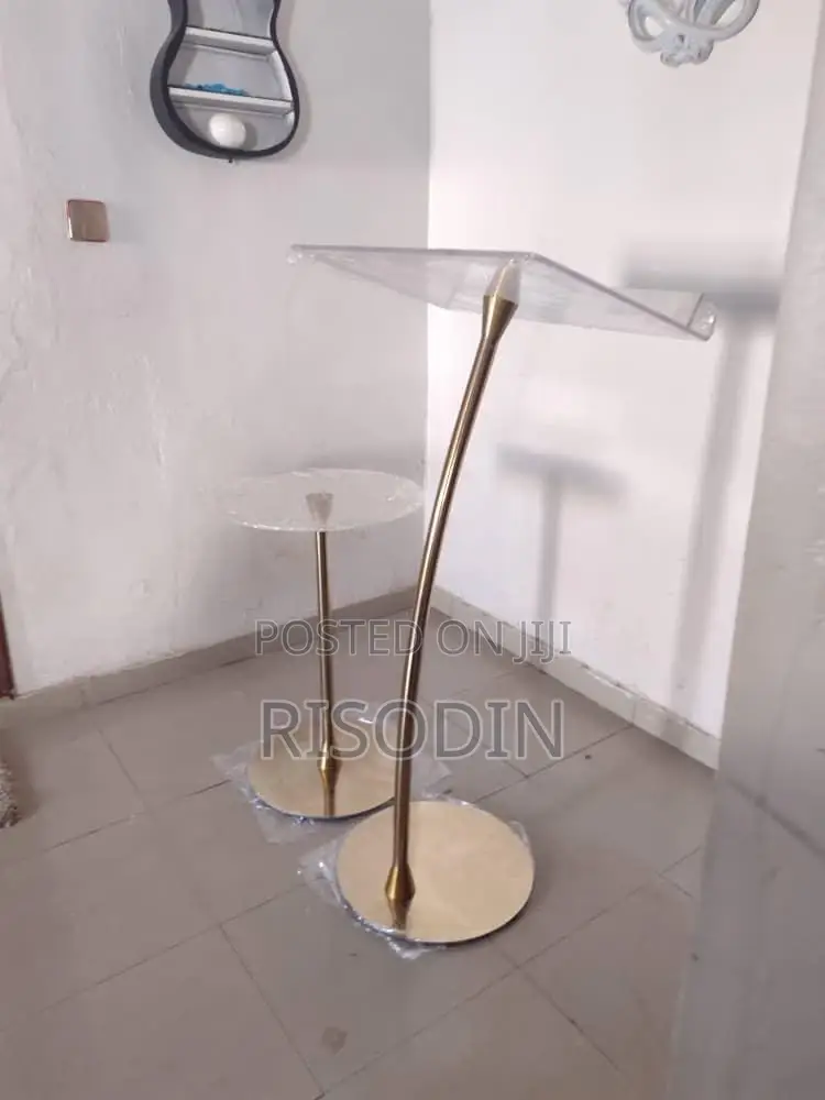 Single Pole Pulpit