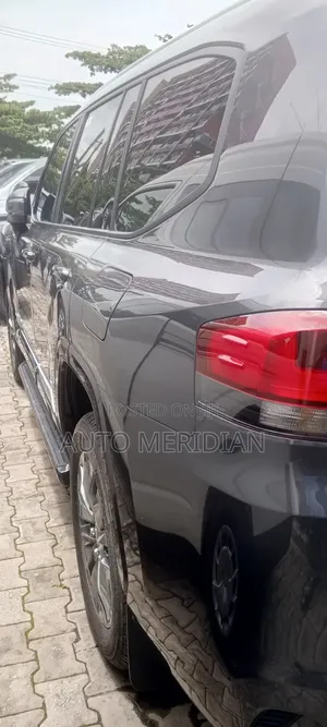 New Toyota Land Cruiser 2025 Gray