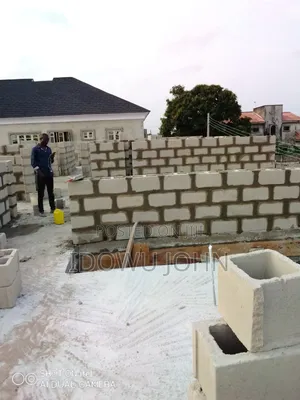 I'm a Skilled Bricklayer in Lagos