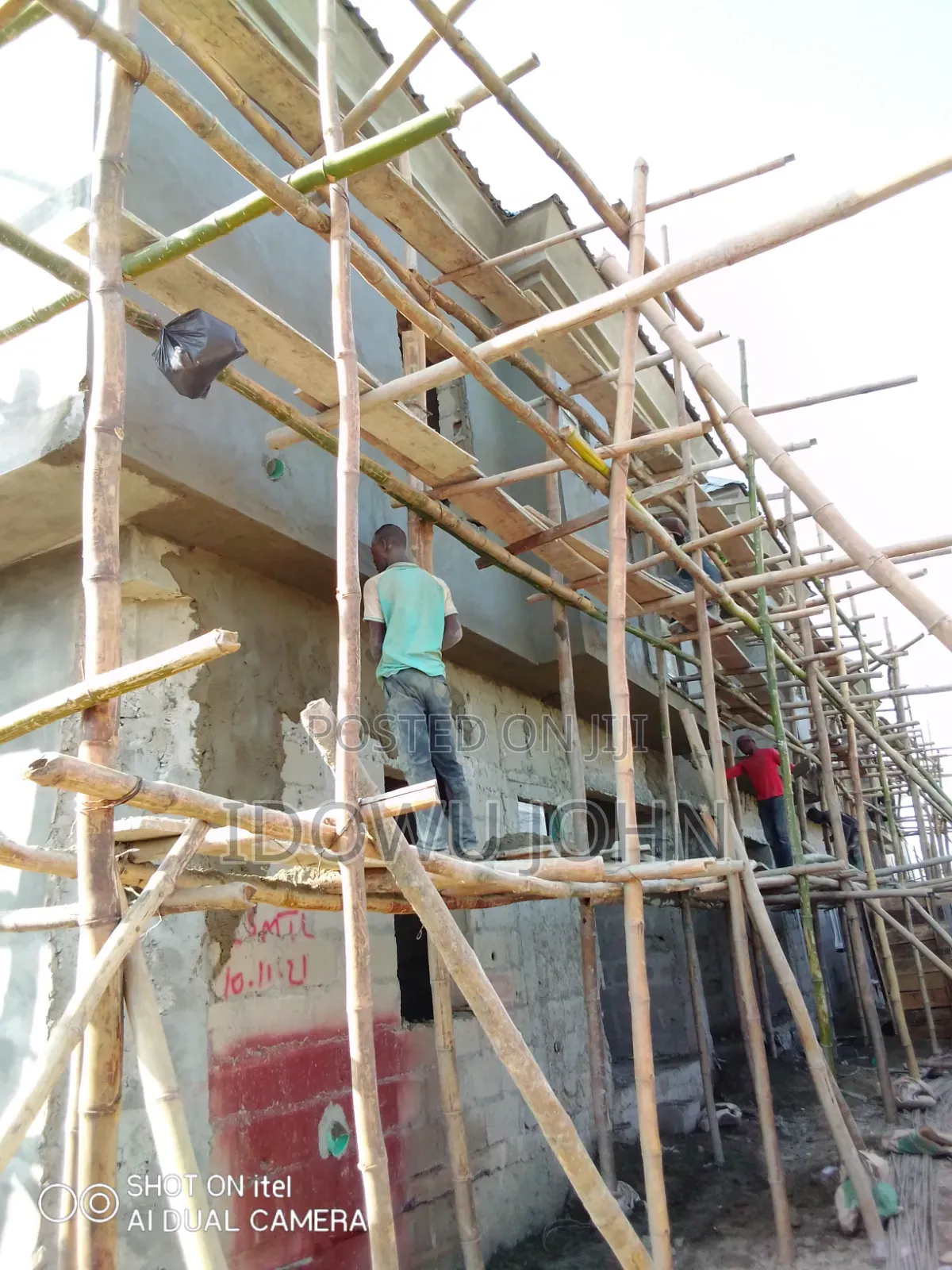I'm a Skilled Bricklayer in Lagos