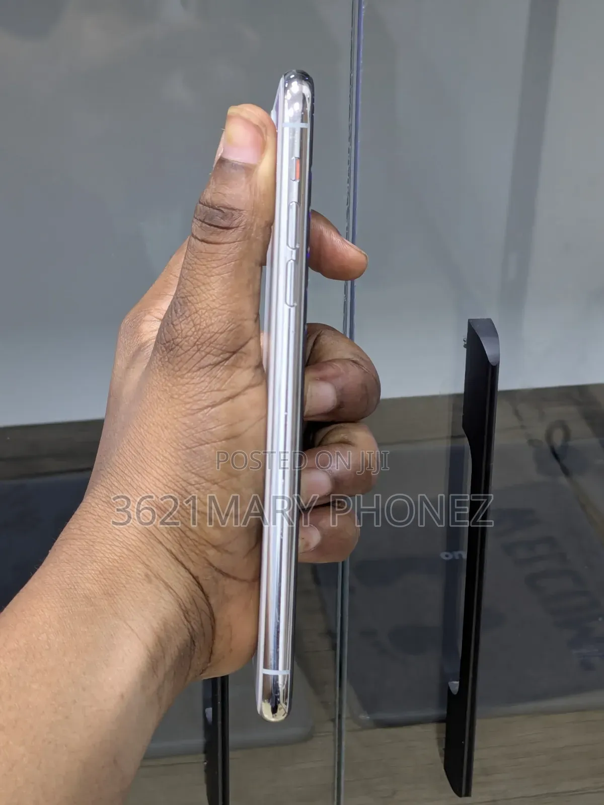 Apple iPhone 11 Pro Max 64 GB White