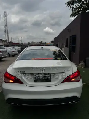 Mercedes-Benz CLA-Class CLA 250 4MATIC Sedan 2018 White