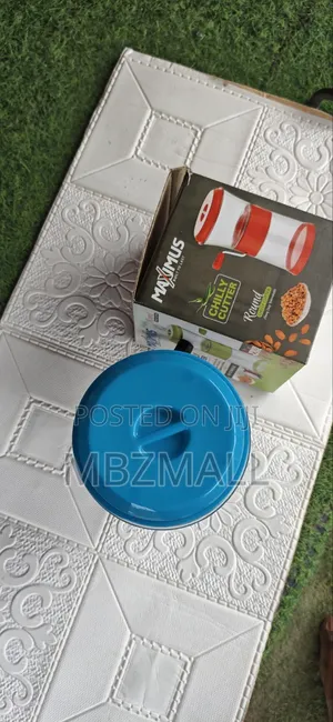 Transparent Chilli Cutter (Manual Grater