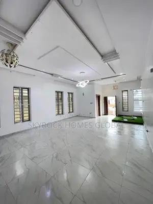 5bdrm Duplex in Osapa london for rent
