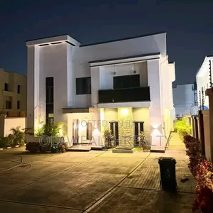 5bdrm Duplex in Guzape District for sale