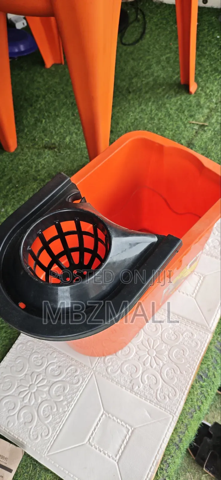 Super Mop Bucket With Tires