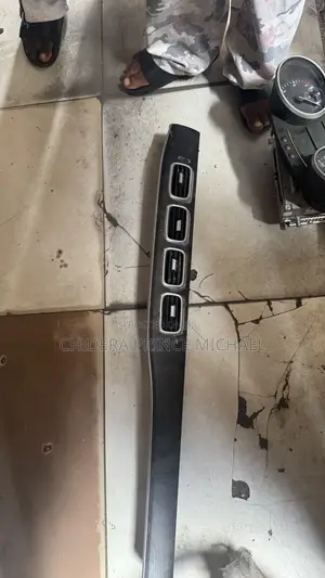 Complete Center Vent Console for Gle350/450 W167 2020/23 Model