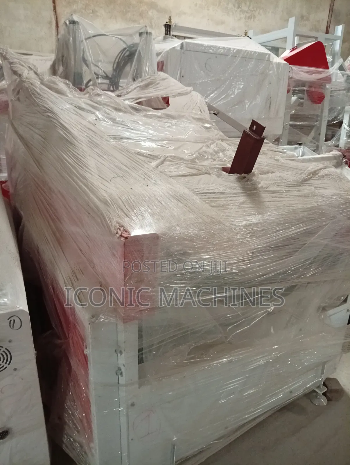 Automatic Nylon Bag Cutting and Sealing Machine