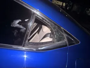 Lexus Es350 2022 Rear Door Vent Glass Available at Chimatex