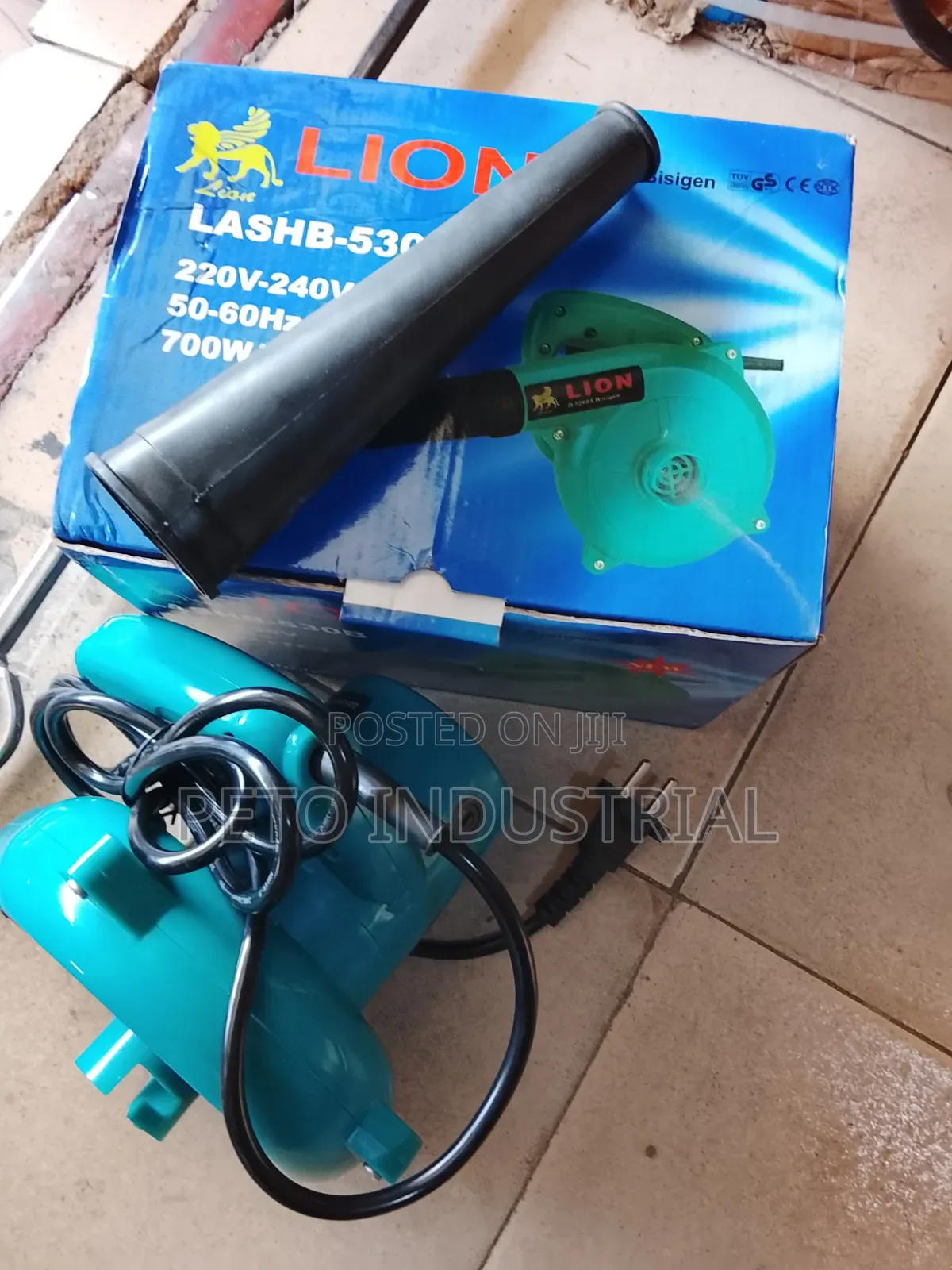 Air Blower With Nuzzle