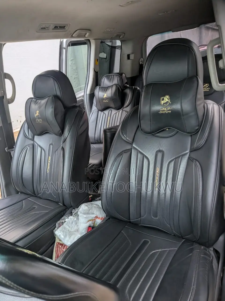 Toyota Voxy 2011 Silver