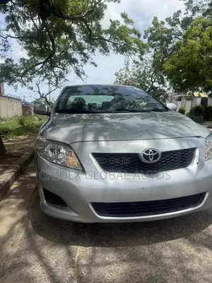 Toyota Corolla LE 4dr Sedan (1.8L 4 cyl 4A) 2009 Silver