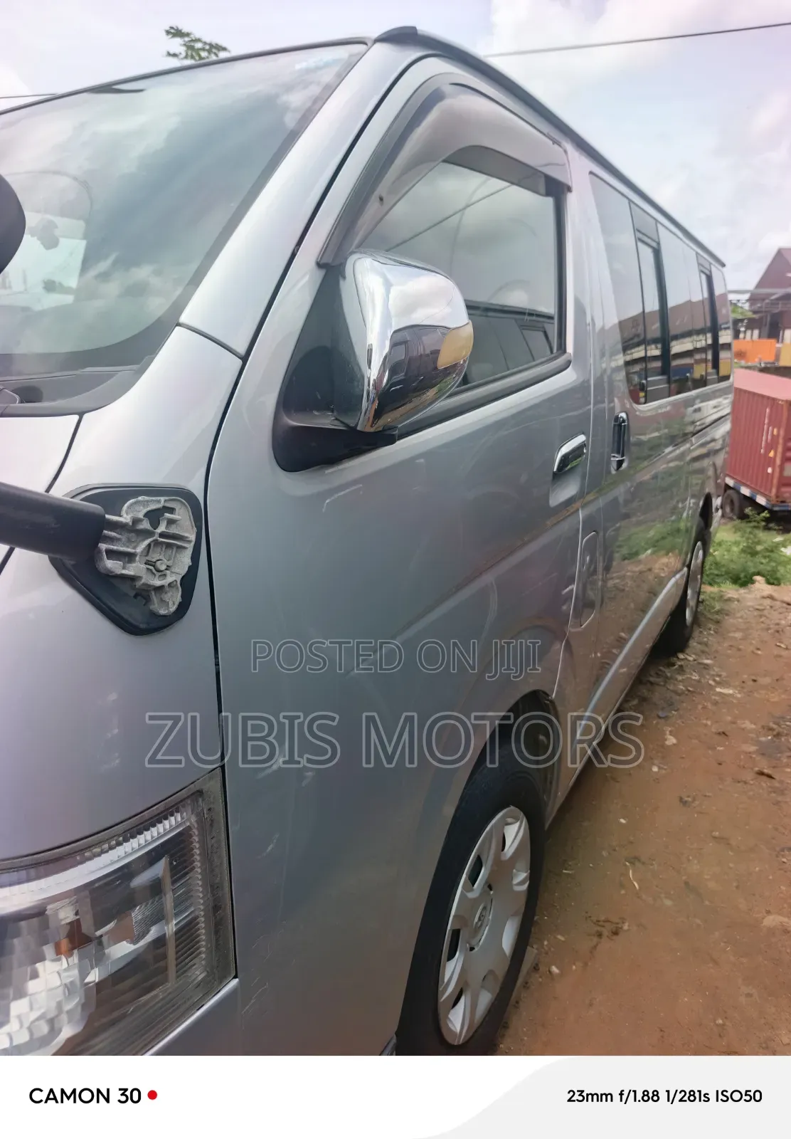 Toyota HiAce 2010 Silver