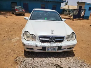 Mercedes-Benz C240 2003 White