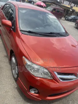 Toyota Corolla S 4dr Sedan (1.8L 4cyl 4A) 2013 Orange