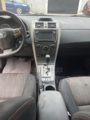 Toyota Corolla S 4dr Sedan (1.8L 4cyl 4A) 2013 Orange