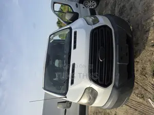 Ford E450 2015 White