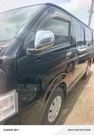 Toyota HiAce 2010 Black