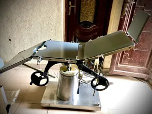 Hydraulic Theater Table