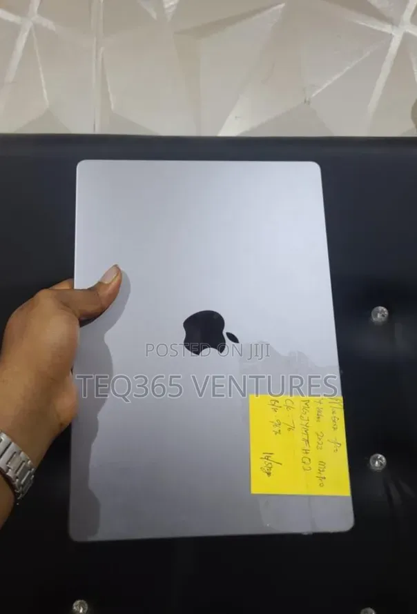 Laptop Apple MacBook Pro 2023 M2 Pro 16GB Apple M2 SSD 1T