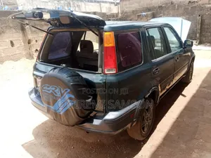 Honda CR-V 1998 Green