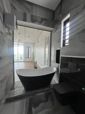 5bdrm Duplex in Ikota Lagos for sale