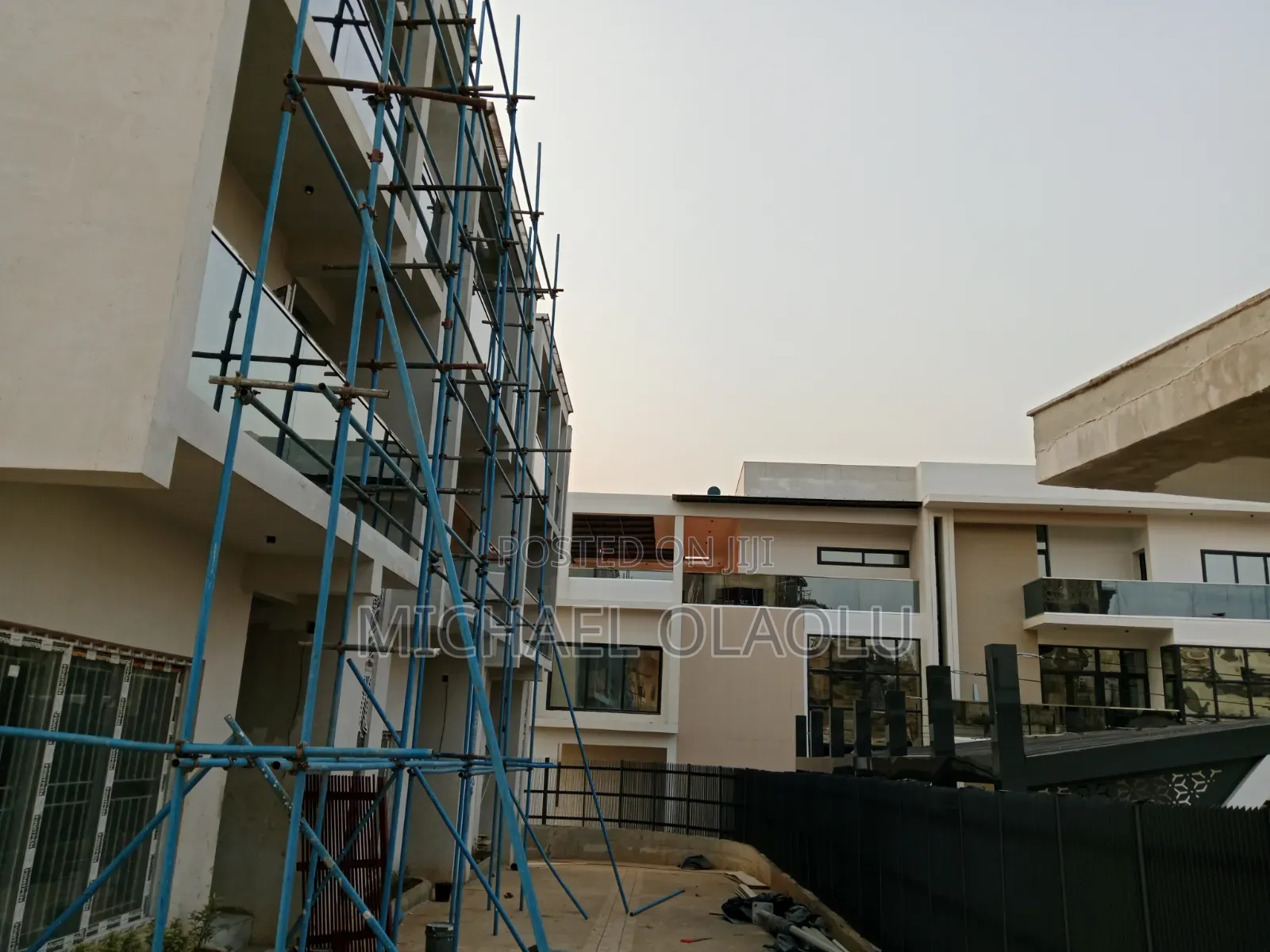Mobile Scaffolding With Wheels