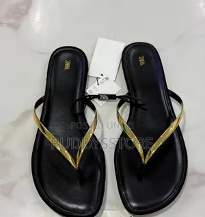 Zara Minimal Luxe Flat Slippers