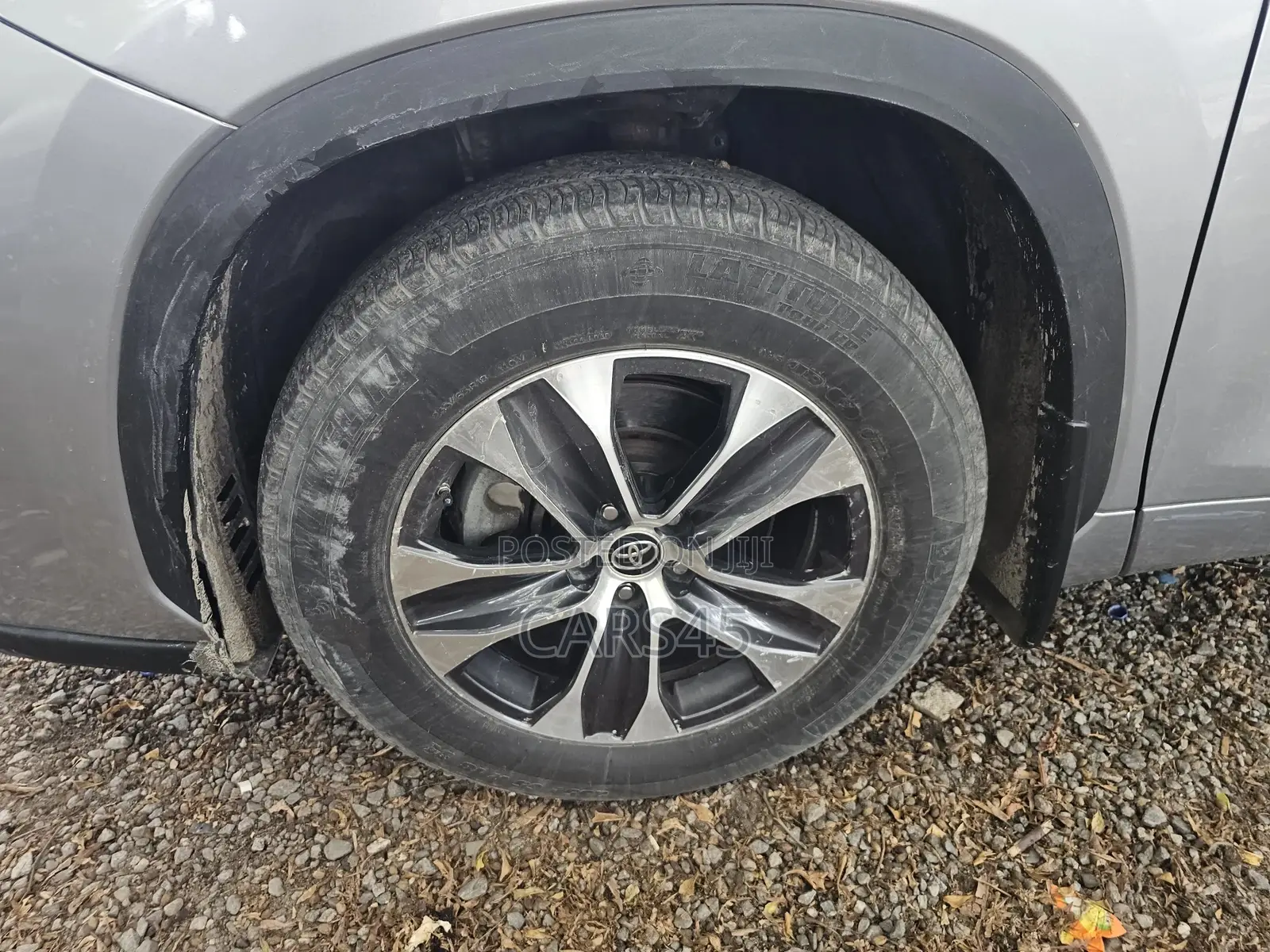 Toyota Highlander 2022 Silver
