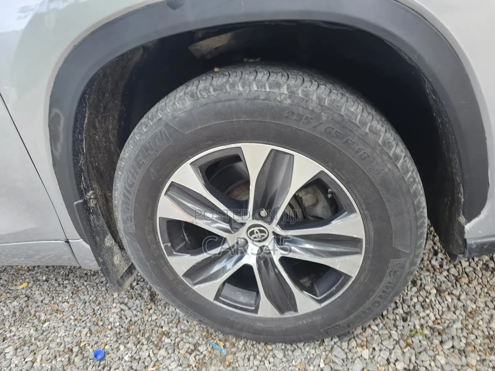 Toyota Highlander 2022 Silver