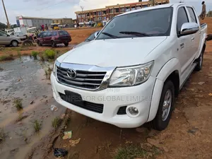Toyota Hilux 2014 White