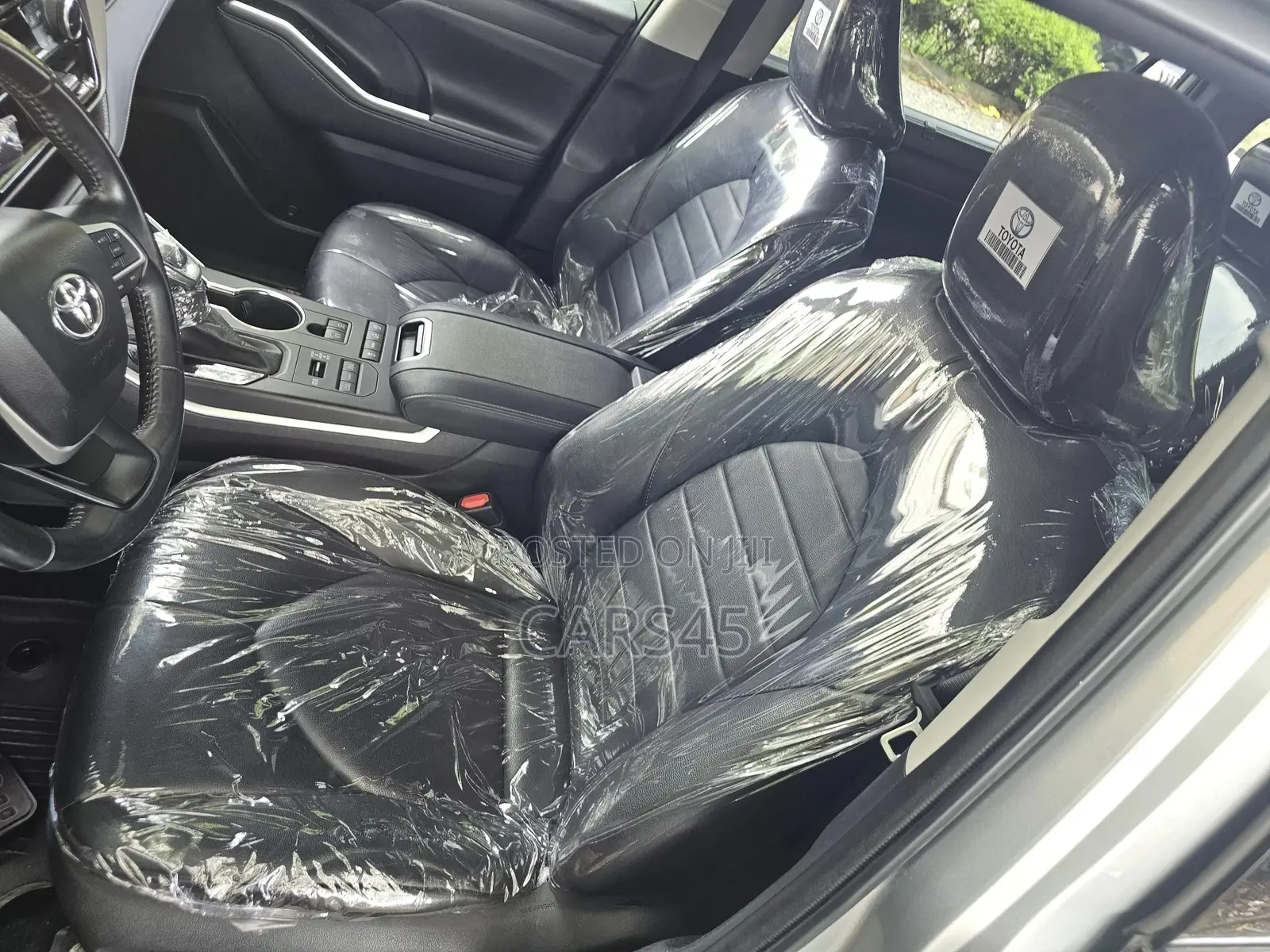 Toyota Highlander 2022 Silver