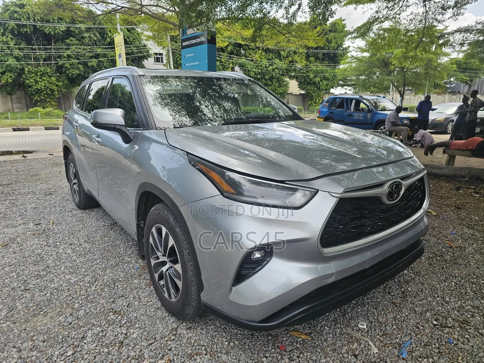Toyota Highlander 2022 Silver